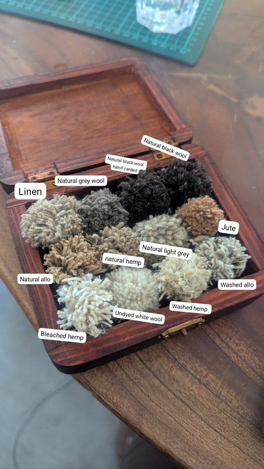 Natural yarns Pom Box